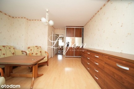 Gotowe do zamieszkania,blok z windą.