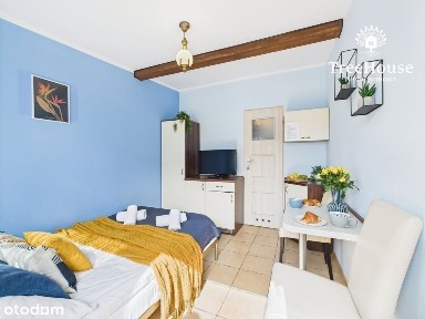 Kawalerka z garażem w centrum Mikołajek