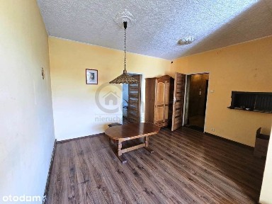 Mieszkanie położone na I piętrze w kamienicy