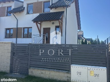 Pięknie położony dom nad morzem.