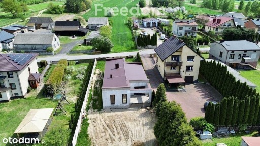 Parterowy dom w stanie surowym z dużą działką