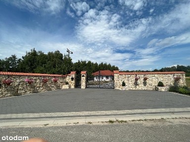 Dom jednorodzinny z basenem