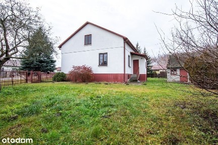 Nieruchomość z domem, gospodarstwem, lasem i polem