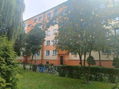 Nowa cena ! Mieszkanie na pierwszym piętrze z balkonem