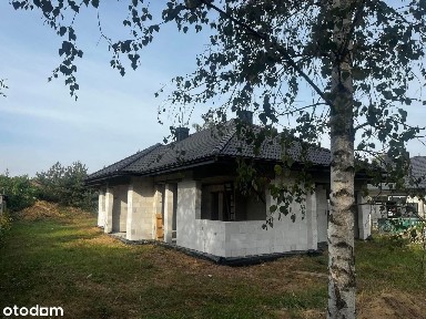 Parterowy dom 132 m² z garażem - działka 888 m²
