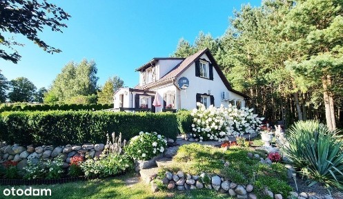 Dom całoroczny z dużą działką - 3 838 m2