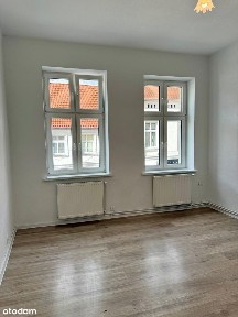 Na sprzedaż mieszkanie na I piętrze w centrum!