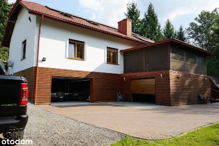 Krzemienica dom wolnostojący z garażem na około 10 samochodów