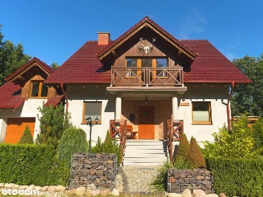 Dom z duszą przy lesie, komfortowy, z podwójnym garażem i mieszkaniem