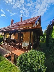 Piękny dom, super lokalizacja, spokojna okolica.