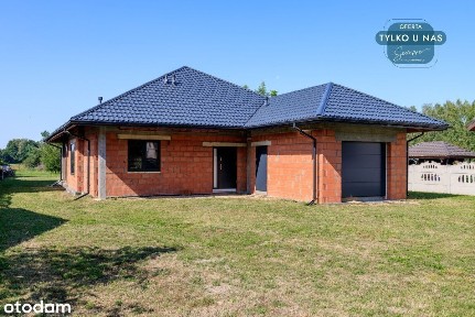 Przestronny dom w stanie surowym zamkniętym