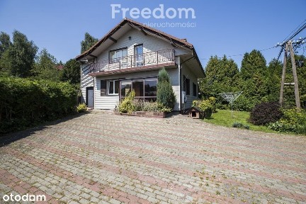 Dom z ogrodem i kominkiem - Niebylec