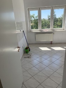 Mam do wynajęcia 3-pokojowe mieszkanie. Bezpośrednio