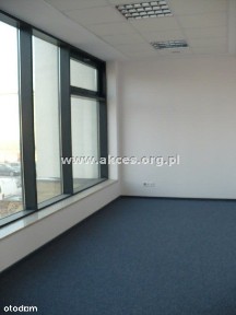 Biuro 104m2 centrum Piaseczna 50/m2 netto.
