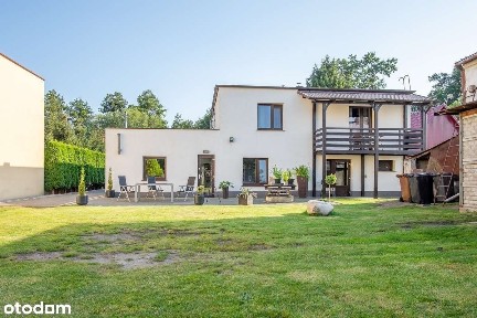 Dom + osobny lokal 40 m² | 2 garaże | 1053 m² działki | Kąkolewo