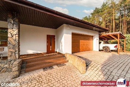 Ekskluzywny dom 235m w Dąbrówce N. ze ścianą lasu
