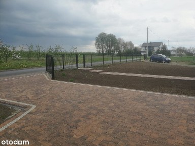 Nowoczesny dom jednorodzinny na dużej działce 3600 m²