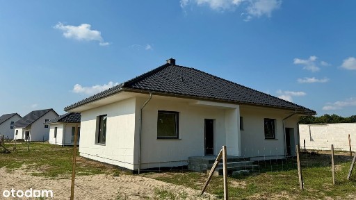 NOWY PARTEROWY DOM PRZY LESIE