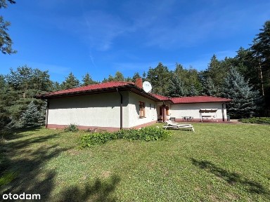 Dom przy ścianie lasu na sprzedaż