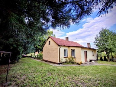 Sprzedam dom, nieruchomość, działkę 9400m2