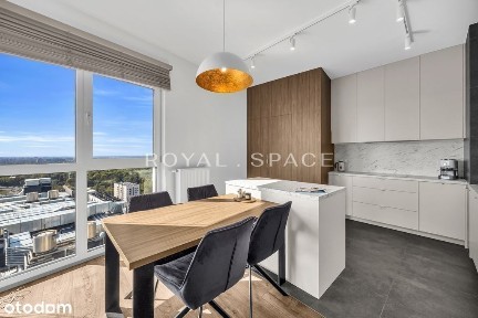 Przestronny apartament na Woli | 24 piętro