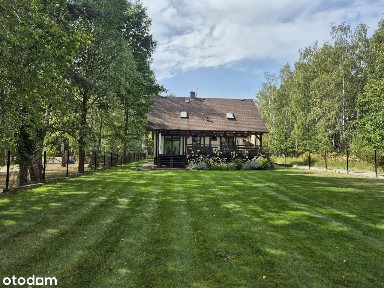 Atrakcyjny, energooszczędny dom w otoczeniu przyrody