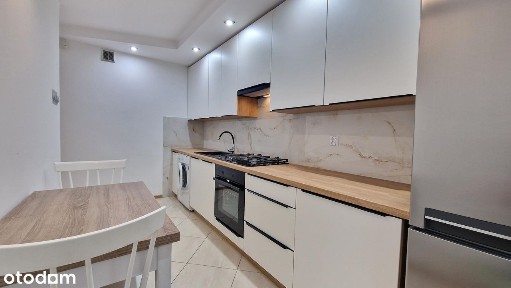 Podwale, 2 pokoje z balkonem od zaraz.