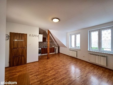 * Kawalerka 30,5 m² blisko jeziora i centrum *