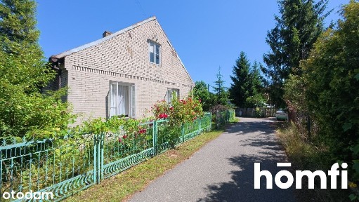 Dom z działką w centrum Chlewisk (duża działka z MPZP)