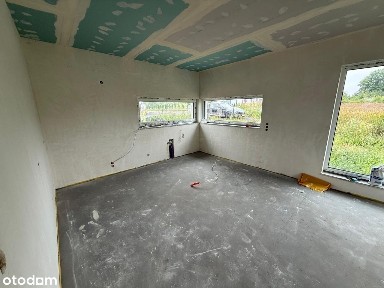 Dom wolnostojący z działką 900m2. POMPA CIEPŁA.