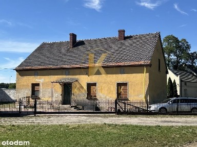 Dom wraz z garażem i halą - Nochowo