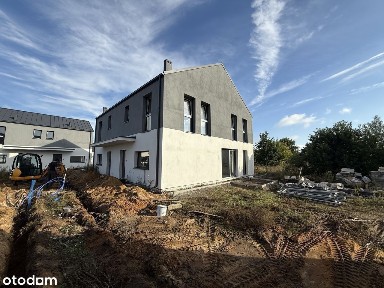 Lokal mieszkalny z ogrodem,oraz miejscem parkingowym !