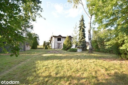 Dom nad rzeką Grabią.