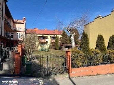 Dom szeregowy w centrum Strzyżowa idealny na biuro lub inwestycję