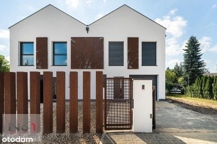 Niepowtarzalny desing budynku, doskonała lokalizacja.