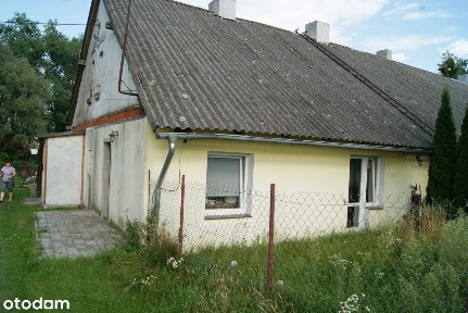 pół domu skrajnego z działką i ogrodem