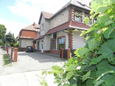 Dom w Międzyrzeczu z częścią handlowo-usługową