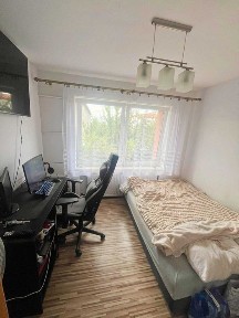 Dom z garażem na działce 5 arowej