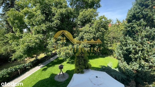 Klimatyczny dom z cudownym ogrodem w sercu Placu Grunwaldzkiego