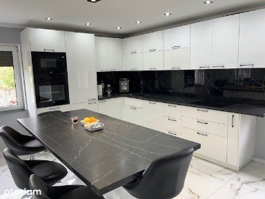 Nowoczesny dom w Rozmiarce - cicha okolica