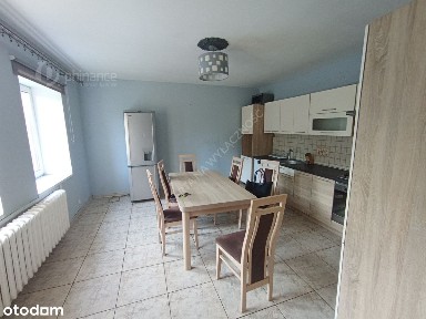 Dom Wolnostojący W Atrakcyjnej Okolicy