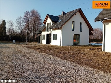 Dom, 148,35 m², Kozy