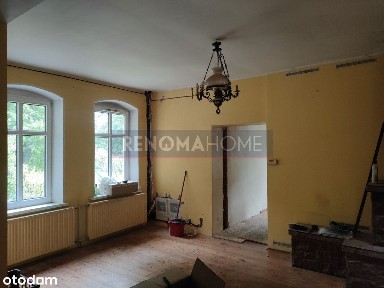 Dom z ogrodem w Rościszowie