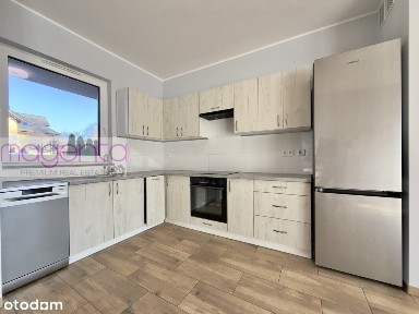 Przestronny dom w świetnej lokalizacji.