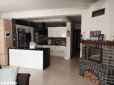 Dom szeregowy zewnętrzny