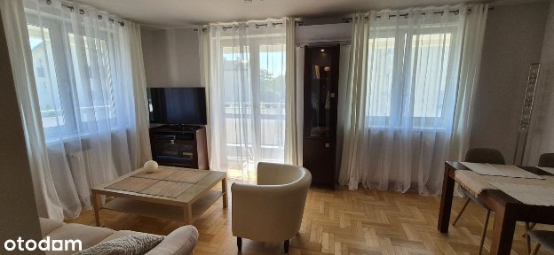 ul. Kuźnicy Kołłątajowskiej 23e. Super Lokalizacja.