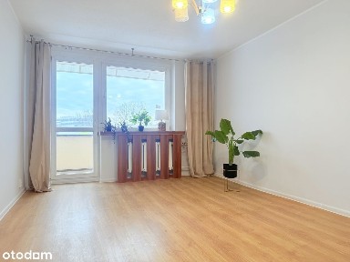 2 pokoje oddzielna kuchnia, słoneczny balkon