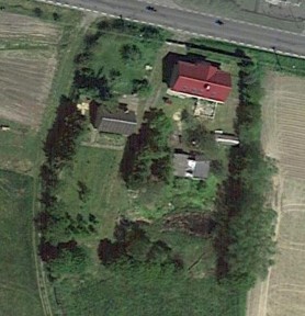 Dom wolnostojacy z dużą działka.