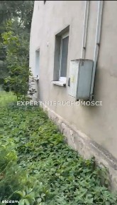 Dom jednorodzinny na dużej działce o pow.1.2400 Ha