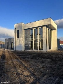 Modernistyczny / Ogromne Przeszklenia / Nowy